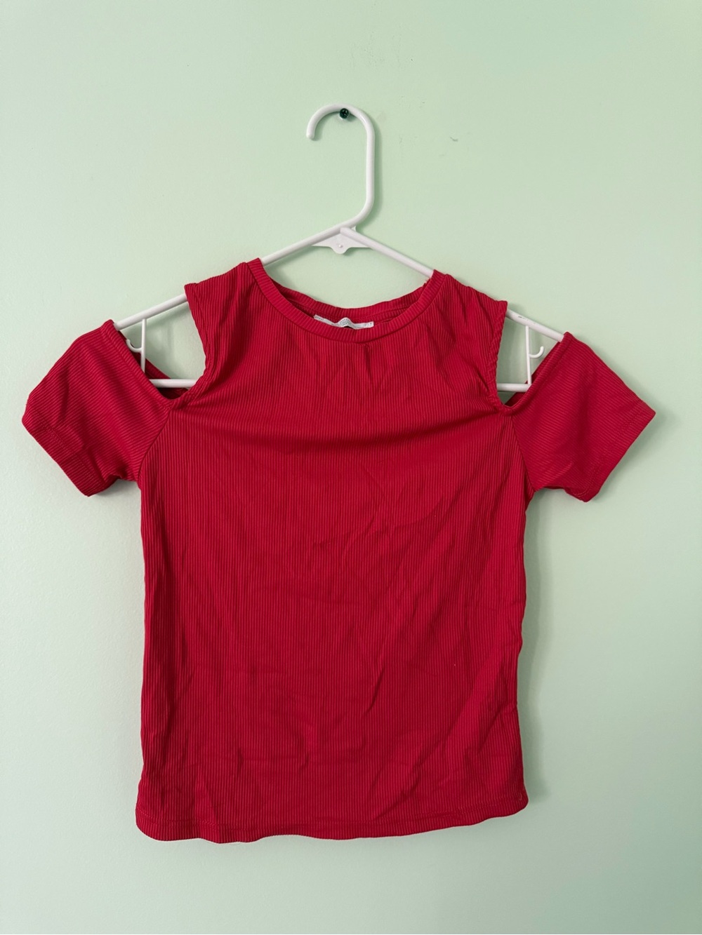 Zara Short-Sleeve Cold-Shoulder Ribbed Top - Red